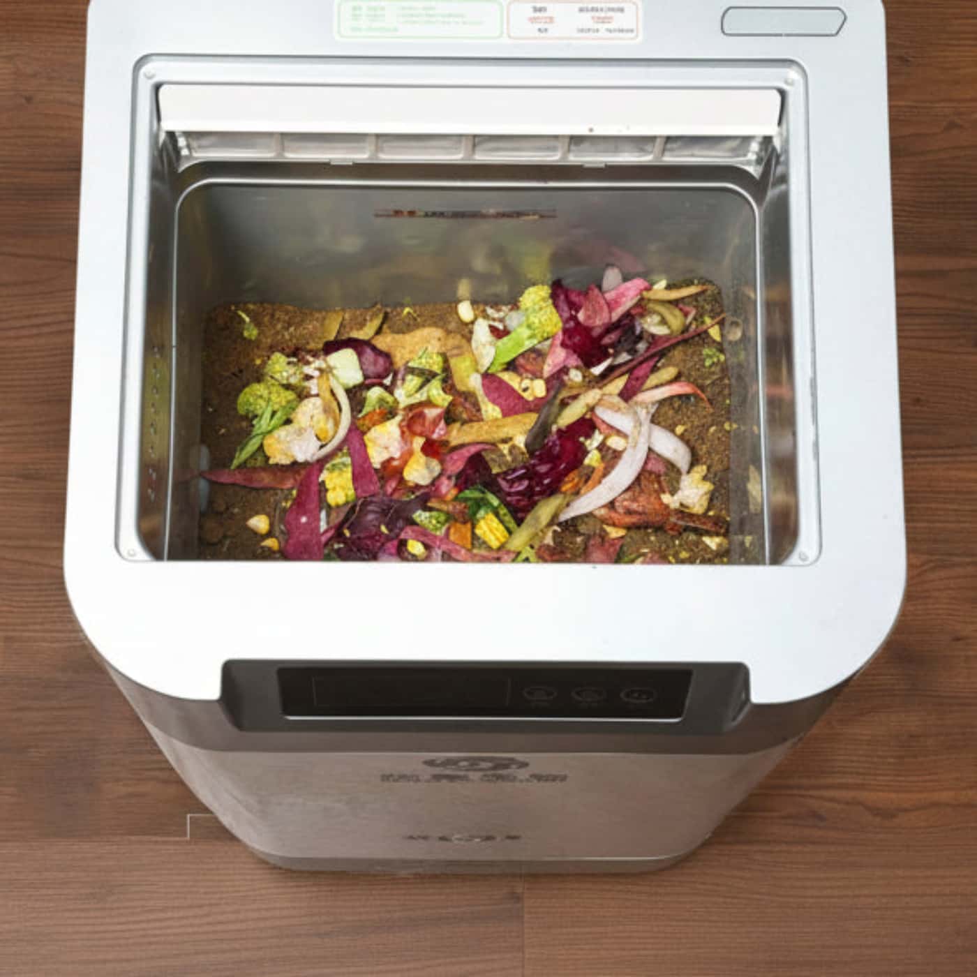 High-temperature aerobic microbes biologically break down kitchen waste